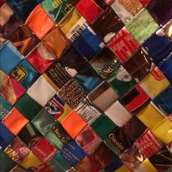 Candy wrapper handbag - Picture 2 of 7